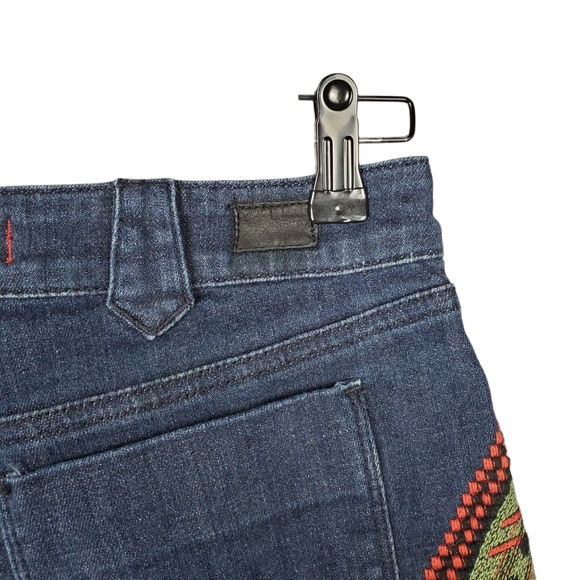 BDG Southwest Tribal Embroidered
Jean Shorts 27 - Picture 7 of 13